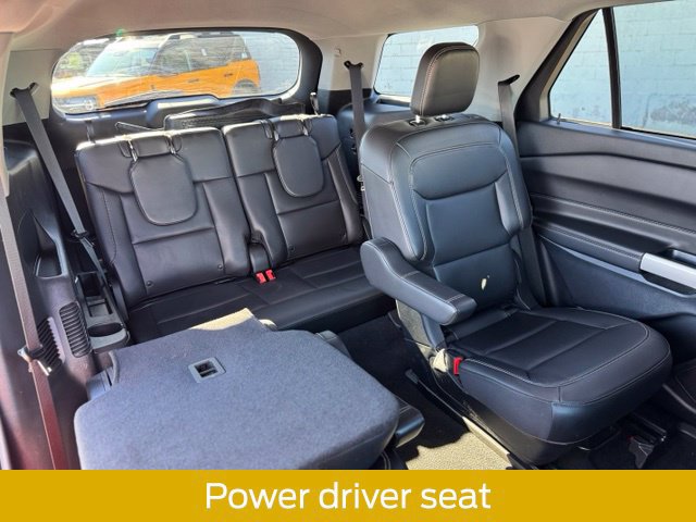 Used 2023 Ford Explorer XLT w/ Equipment Group 202A AWD/4WD image 28
