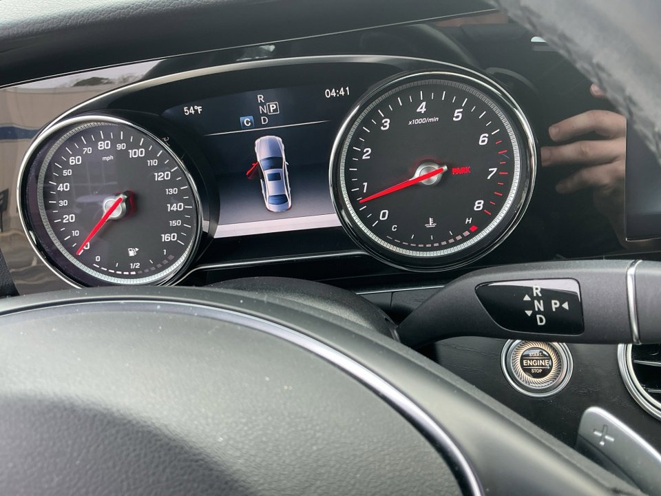 Used 2017 Mercedes-Benz E 300 4MATIC image 24