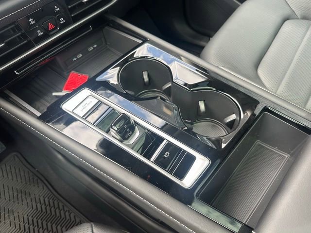 New 2025 Volkswagen Atlas SEL image 34