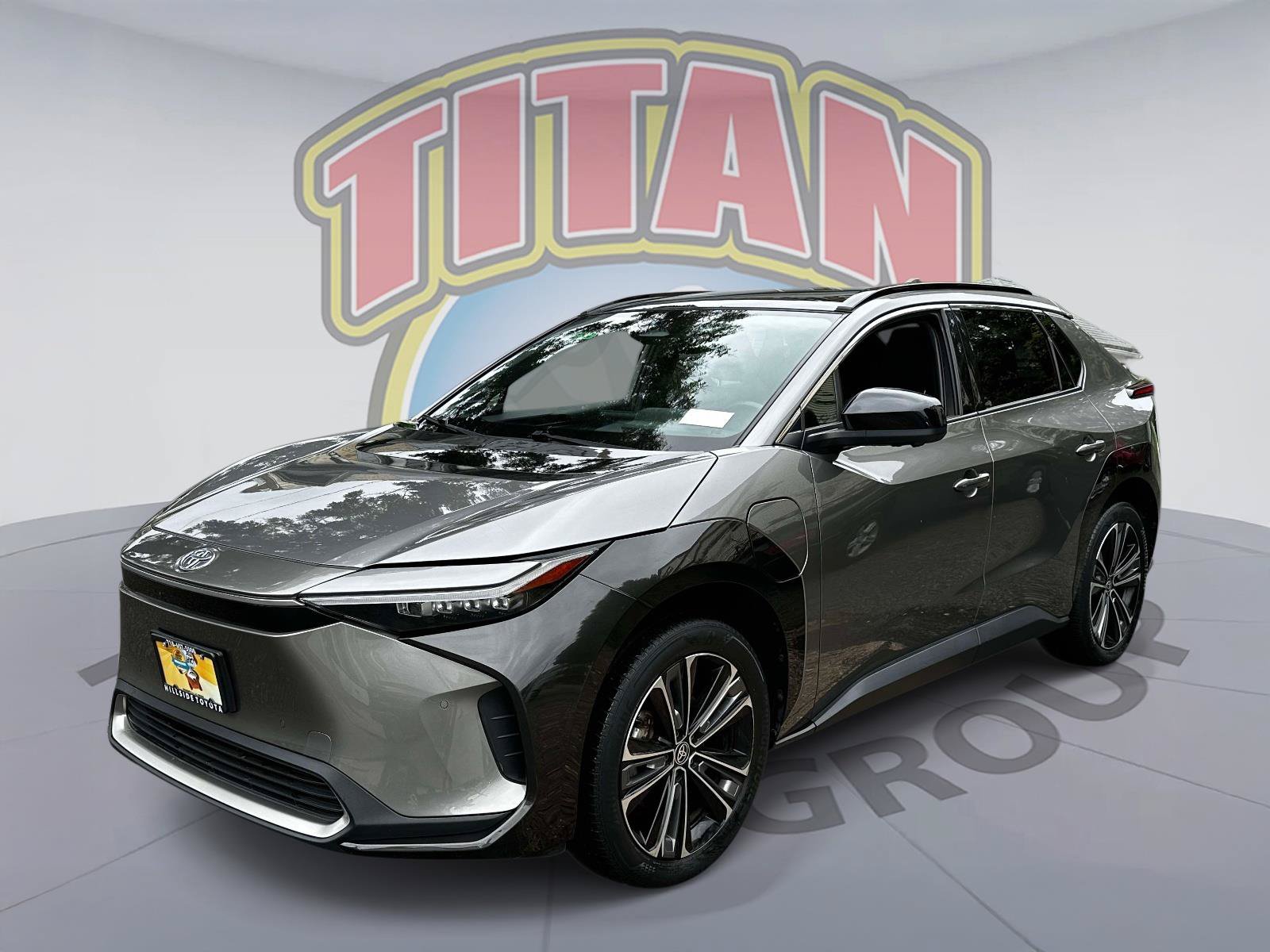 Used 2023 Toyota bZ4X AWD w/ Weather Package image 2