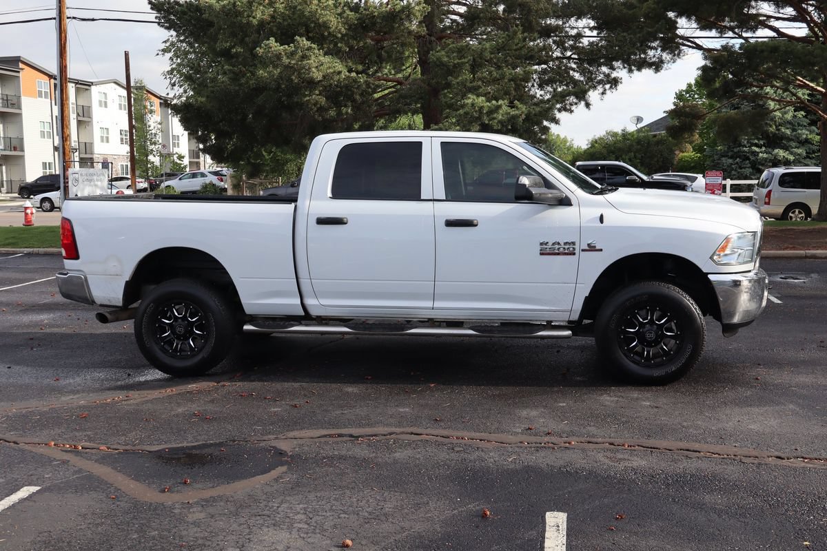 Used 2016 RAM 2500 Tradesman w/ Chrome Appearance Group AWD/4WD image 3
