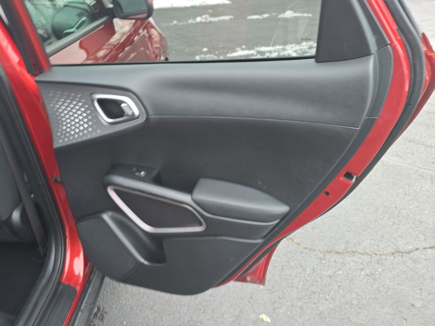 Used 2024 Kia Soul LX w/ Option Group 015 image 19