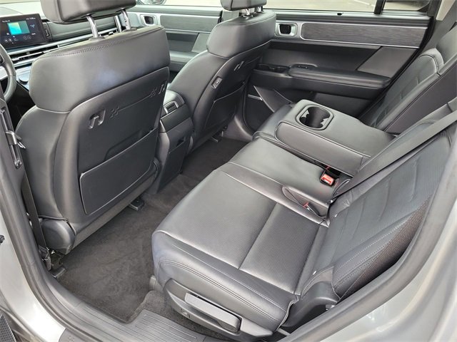 Used 2025 Hyundai Santa Fe Limited image 19