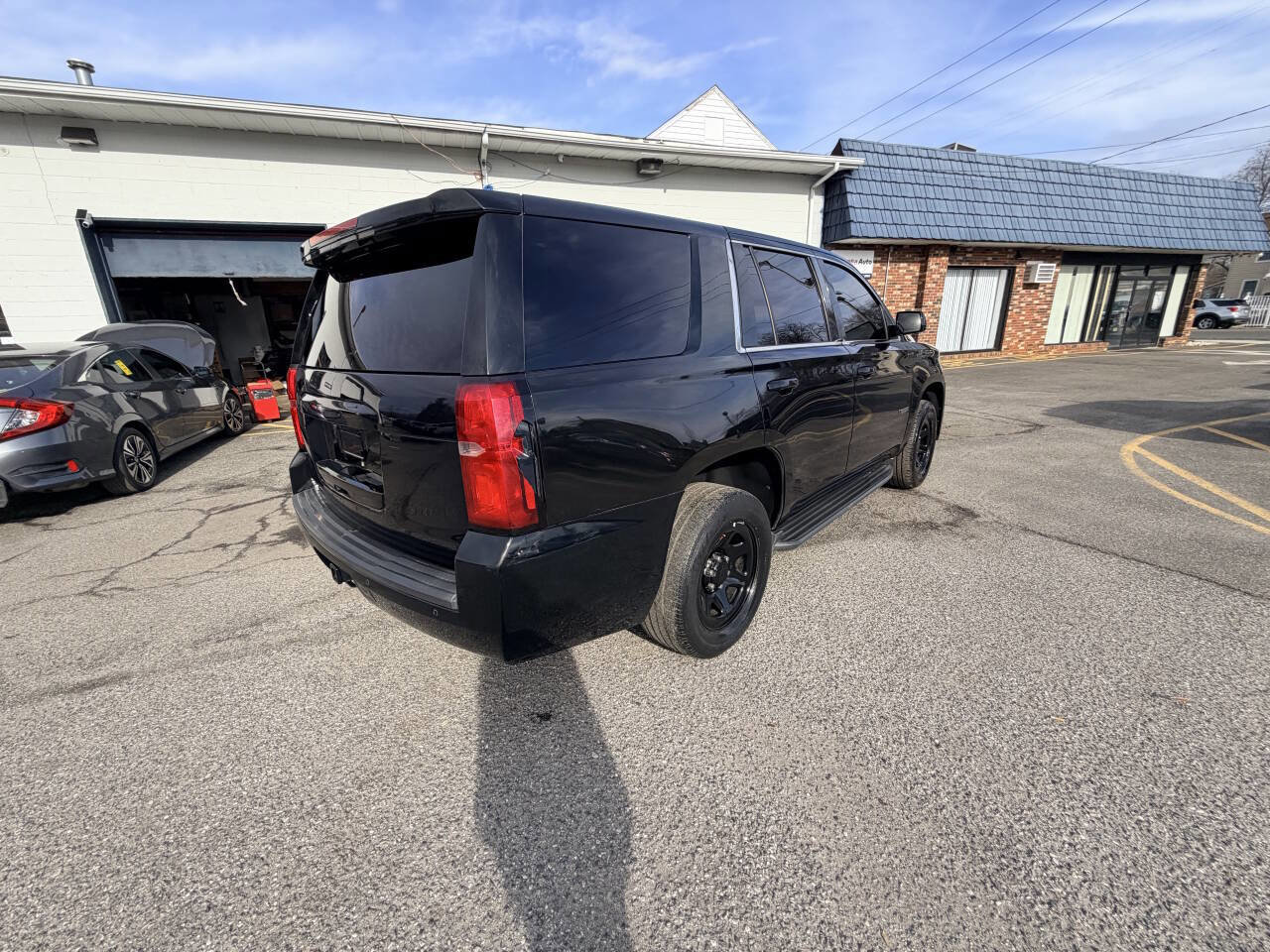 Used 2015 Chevrolet Tahoe Police 4x2 4dr SUV w/ Remote Keyless Entry Package image 11