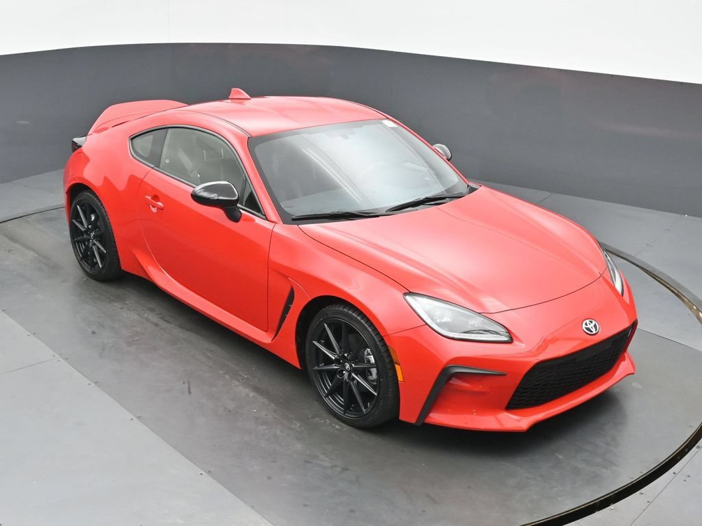 Used 2024 Toyota GR86 Premium RWD image 13