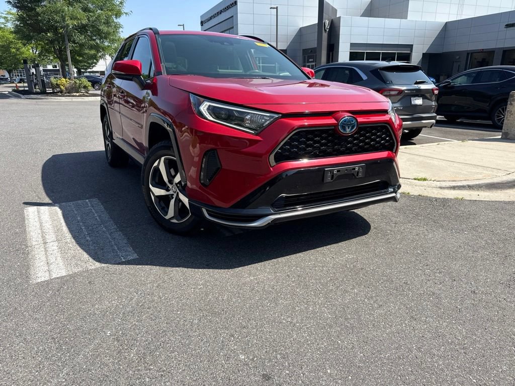 Used 2021 Toyota RAV4 SE w/ Weather & Moonroof Package
