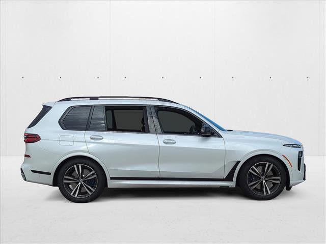Used 2026 BMW X7 M60i w/ Executive Package image 4