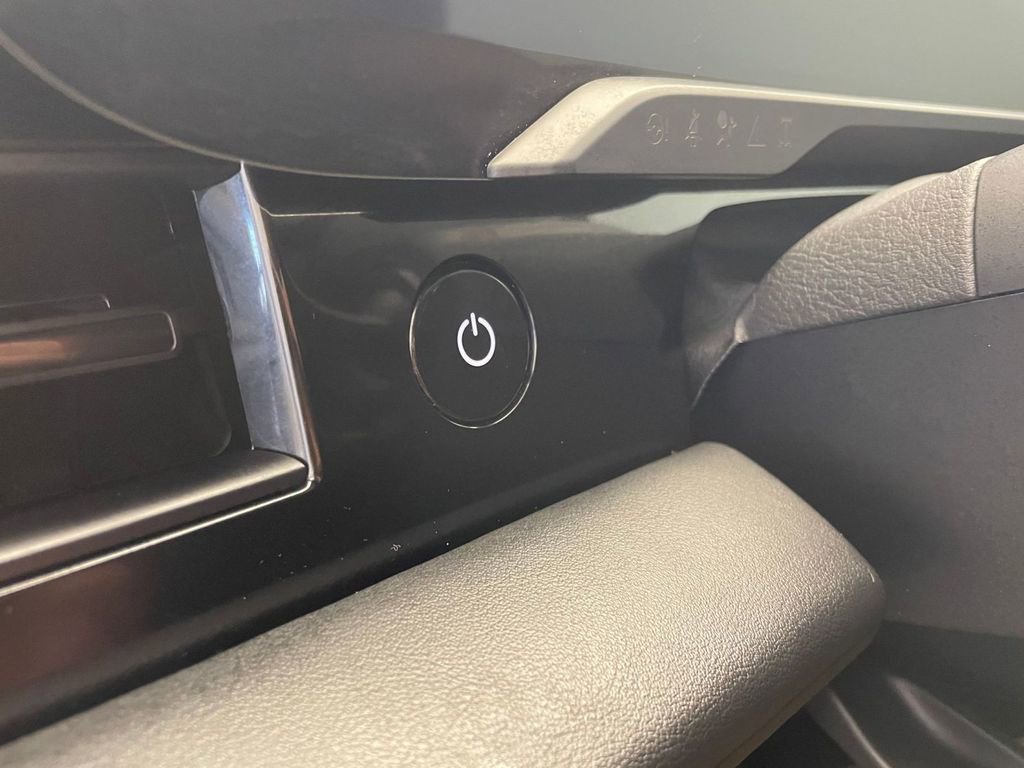 Used 2024 Porsche Taycan 4 Cross Turismo image 14