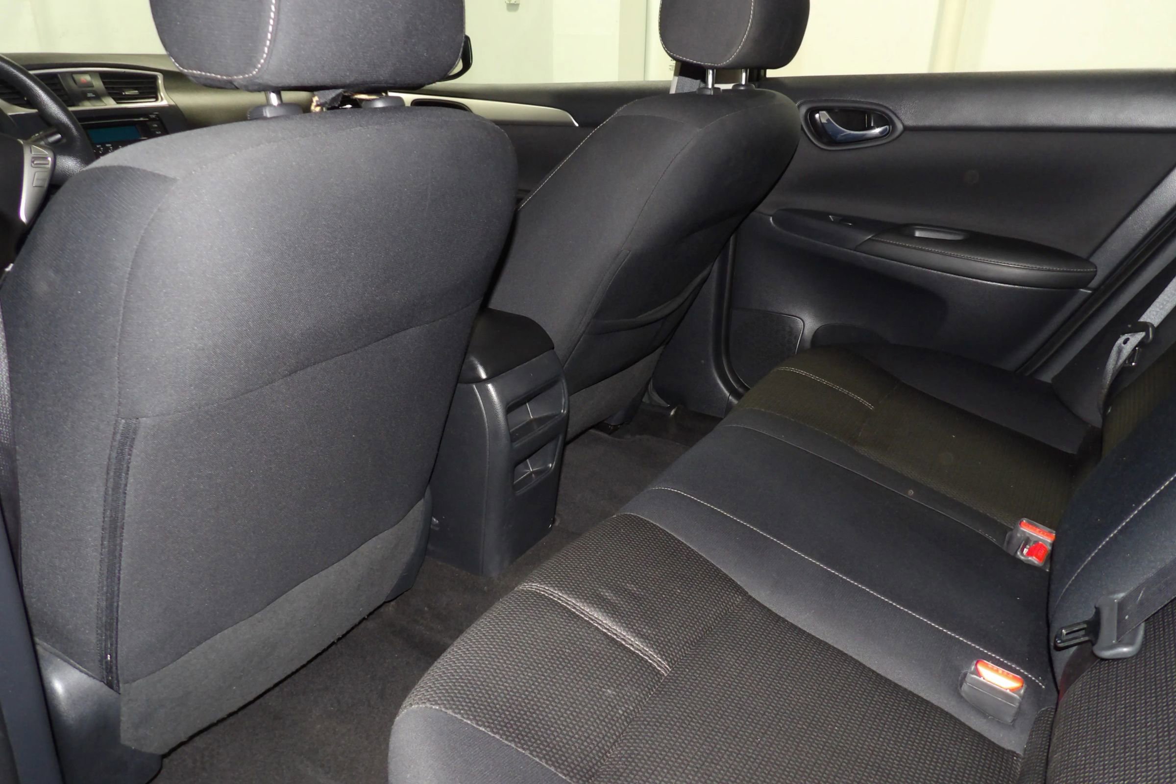 Used 2017 Nissan Sentra S FWD image 10