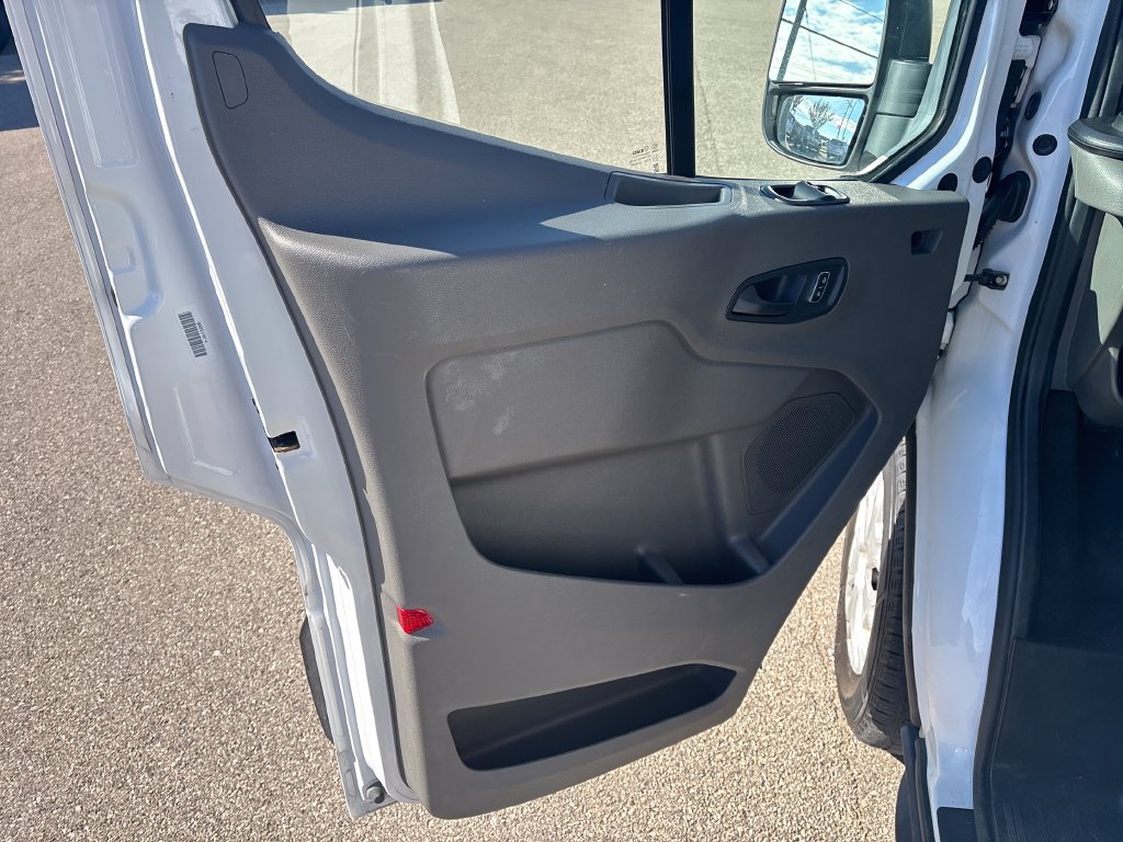 Used 2022 Ford Transit 350 XLT RWD image 12