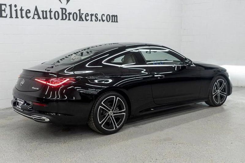 Used 2025 Mercedes-Benz CLE 300 4MATIC Coupe image 31