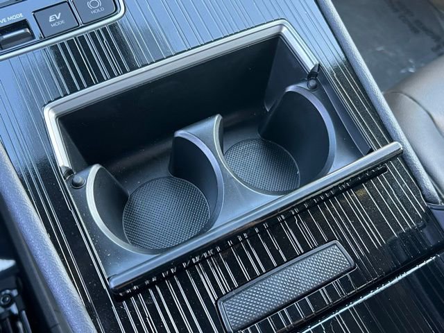 Certified 2026 Toyota Sienna XSE image 33