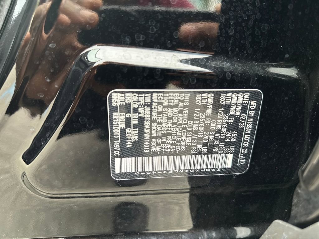 Used 2023 Nissan Rogue SV image 34