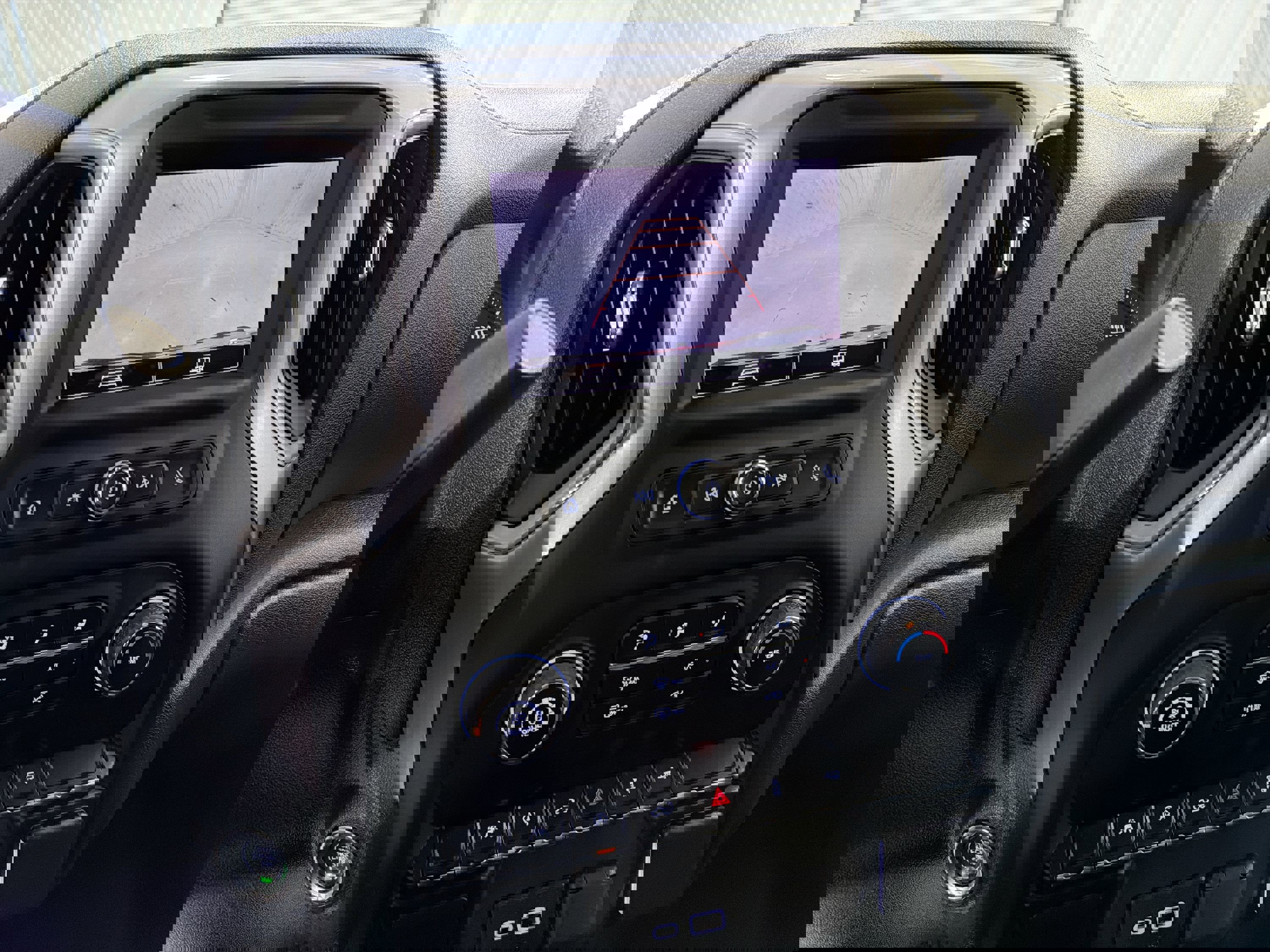 Used 2022 Chevrolet Silverado 1500 Custom image 18