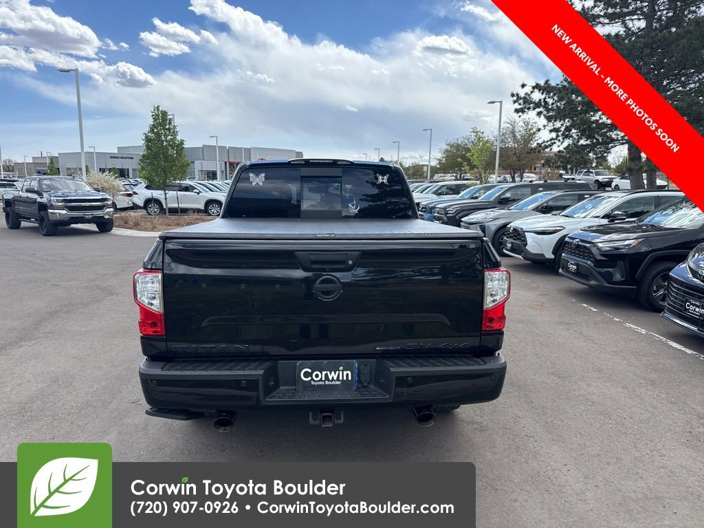 Used 2018 Nissan Titan SV w/ SV Convenience Package image 6
