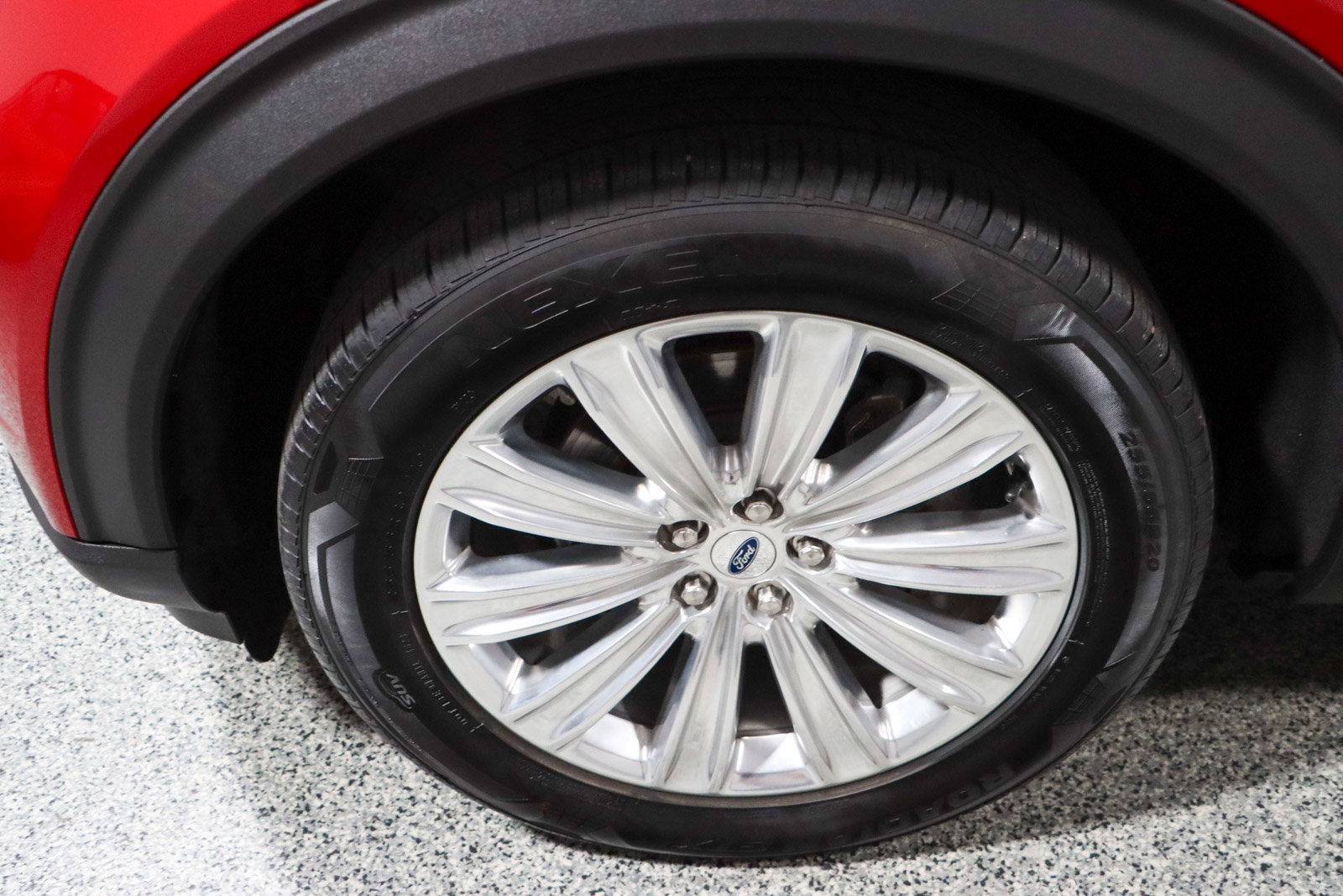 Used 2020 Ford Explorer Limited w/ Class III Trailer Tow Package image 11