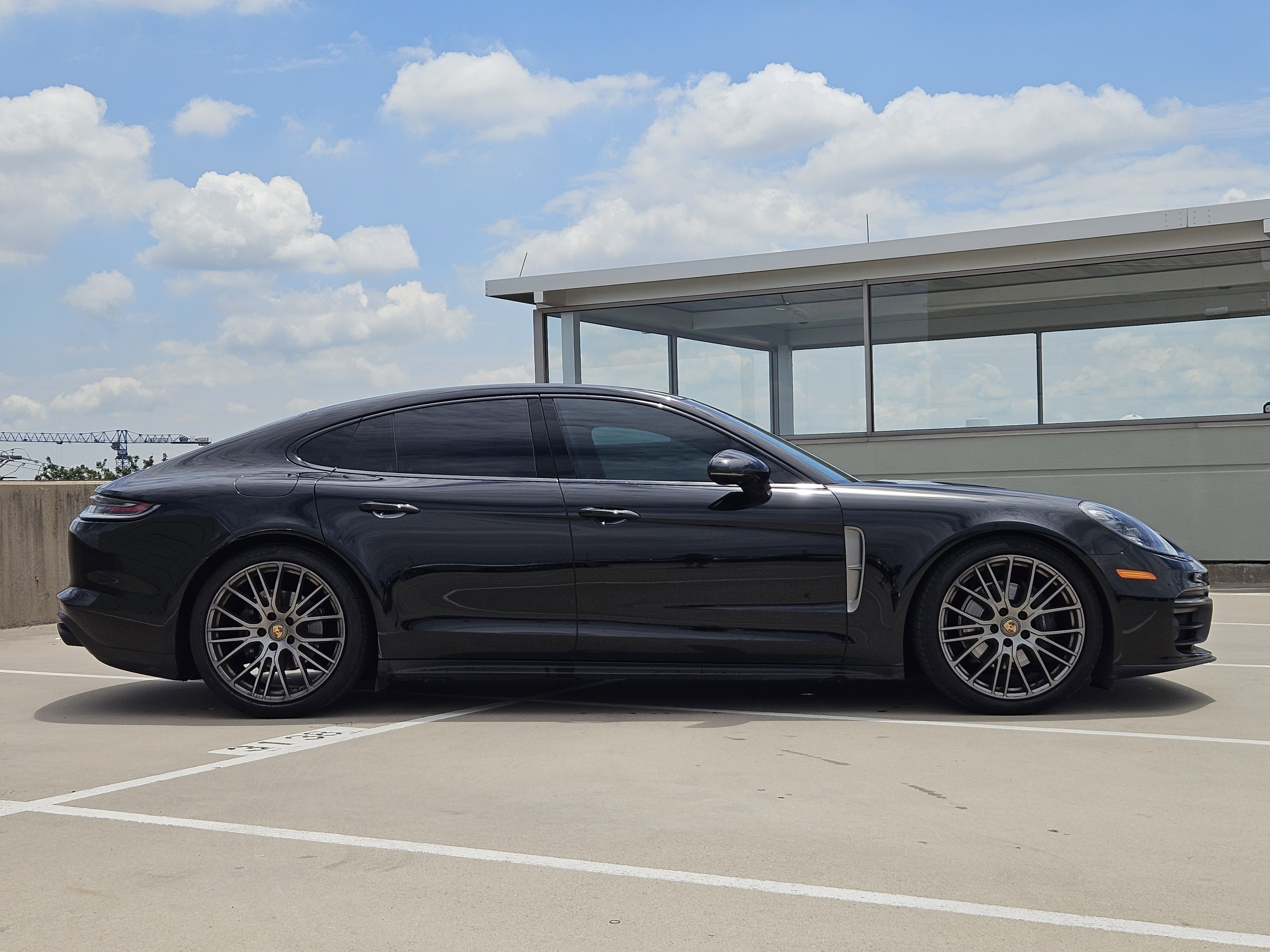 Certified 2023 Porsche Panamera 4 Platinum Edition w/ Assistance Package AWD/4WD image 9