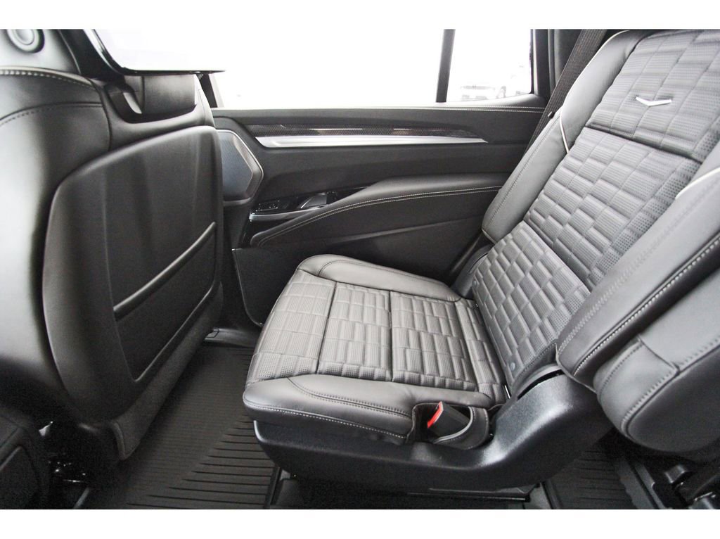 New 2026 Cadillac Escalade V image 12