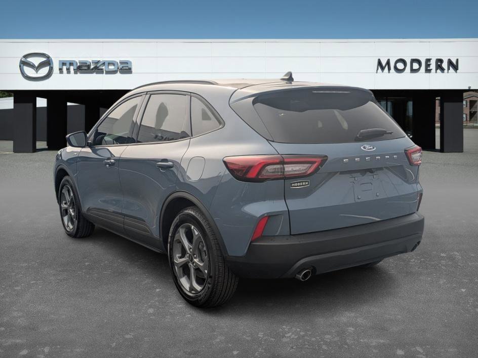 Used 2025 Ford Escape ST-Line image 7