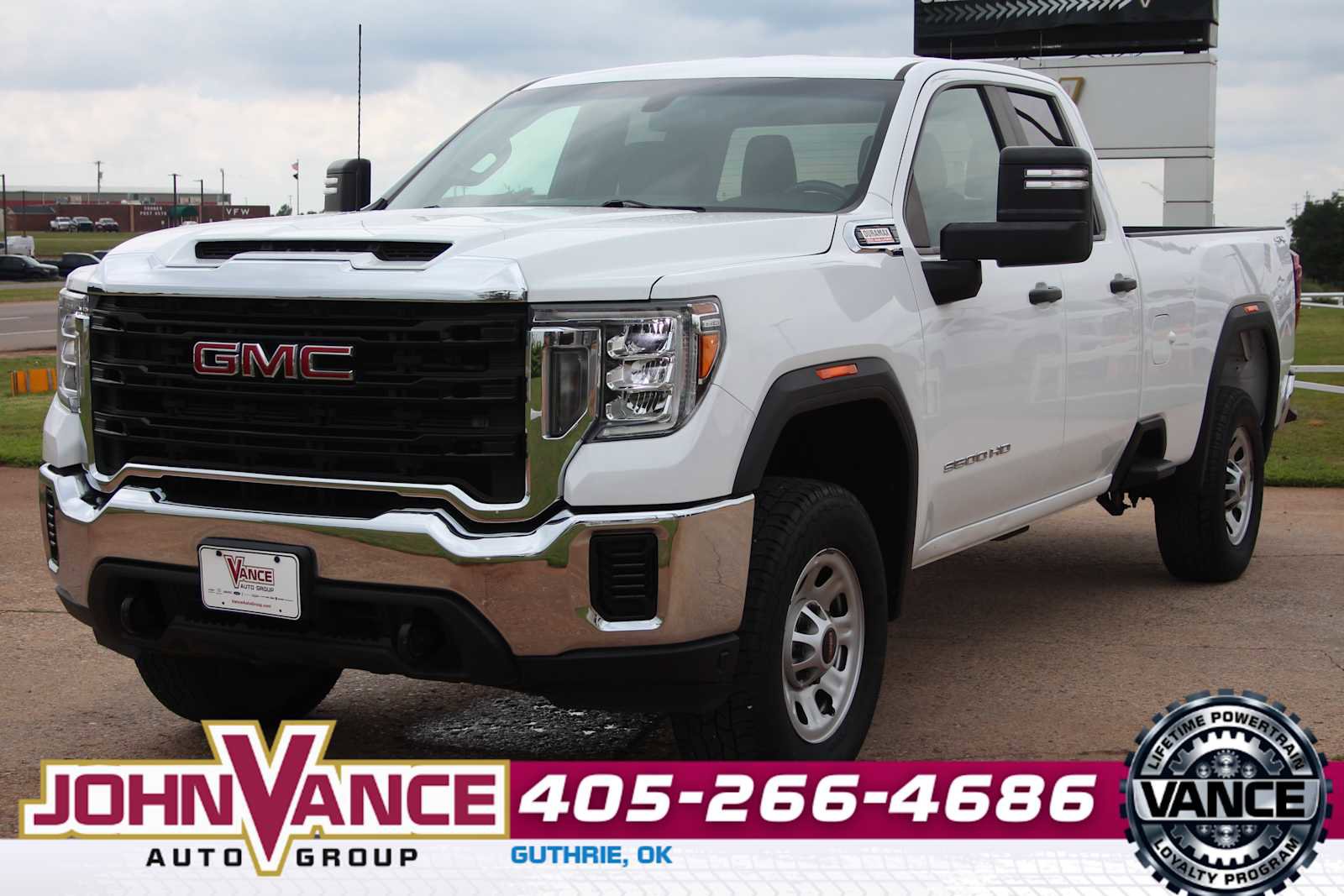 Used 2023 GMC Sierra 3500 Pro w/ Convenience Package AWD/4WD image 3