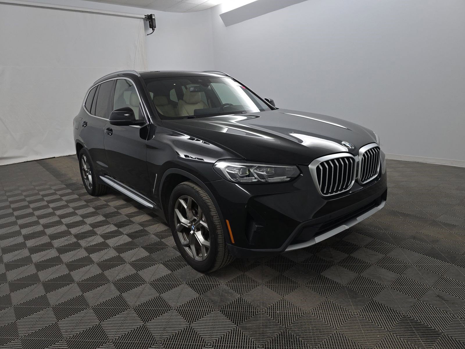 Used 2022 BMW X3 sDrive30i w/ Premium Package 2 RWD image 4