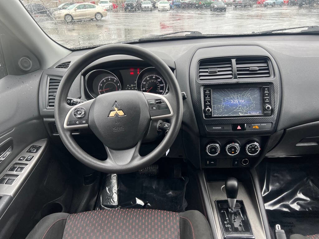 Used 2018 Mitsubishi Outlander Sport ES image 12