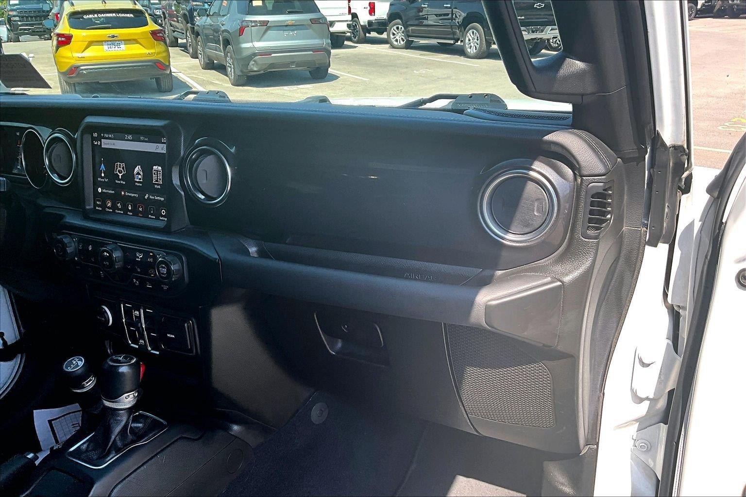 Used 2021 Jeep Wrangler Unlimited Sahara AWD/4WD image 15