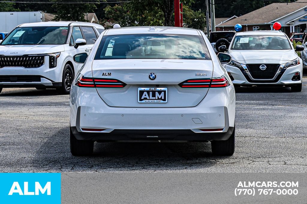 Used 2026 BMW 530i RWD image 11