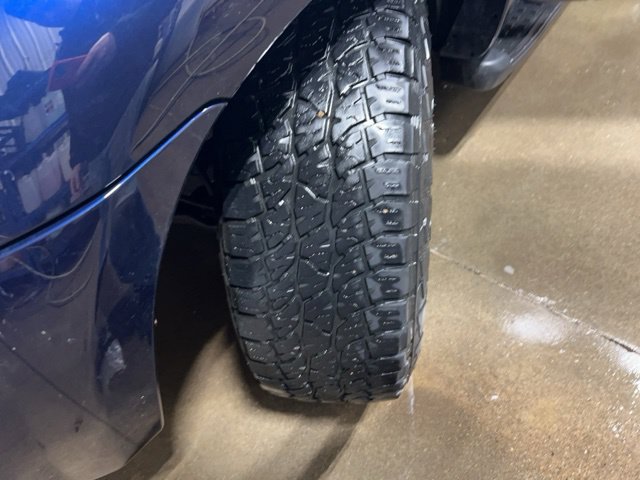 Used 2007 Toyota 4Runner SR5 AWD/4WD image 16