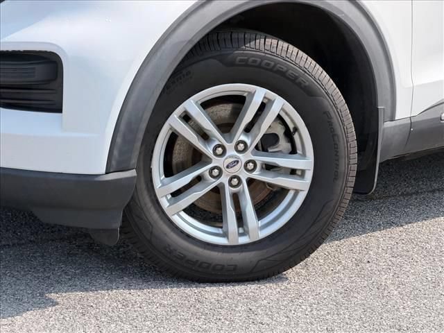 Used 2020 Ford Explorer XLT w/ Comfort Package AWD/4WD image 29