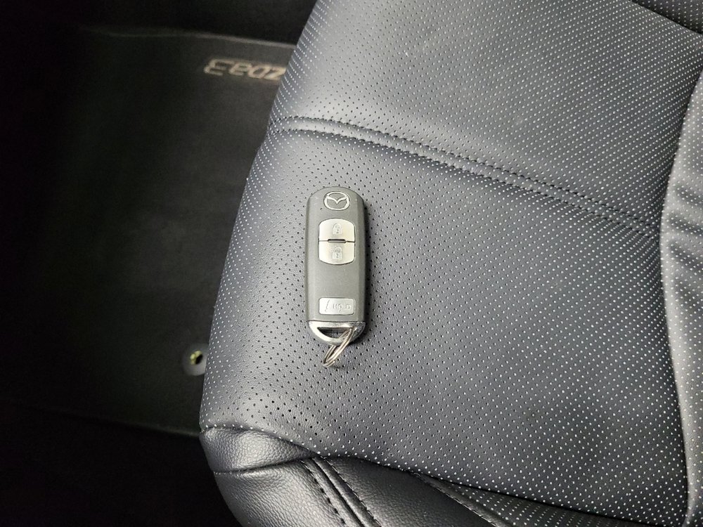 Used 2018 MAZDA MAZDA3 Grand Touring FWD image 32