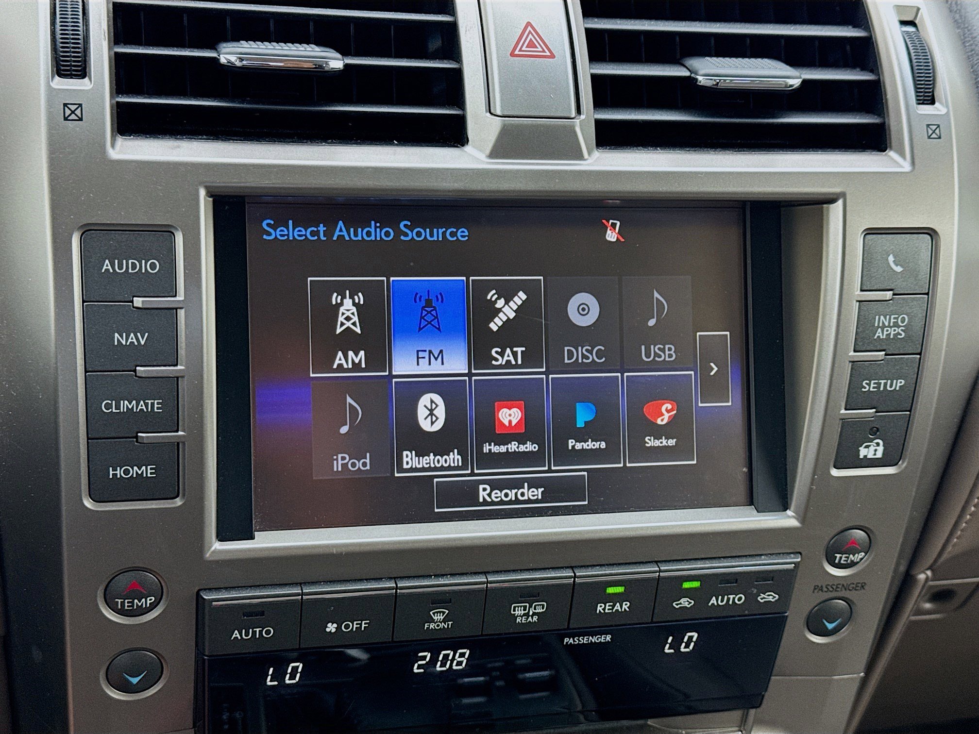 Used 2018 Lexus GX 460 Luxury w/ Preferred Accessory Package image 11