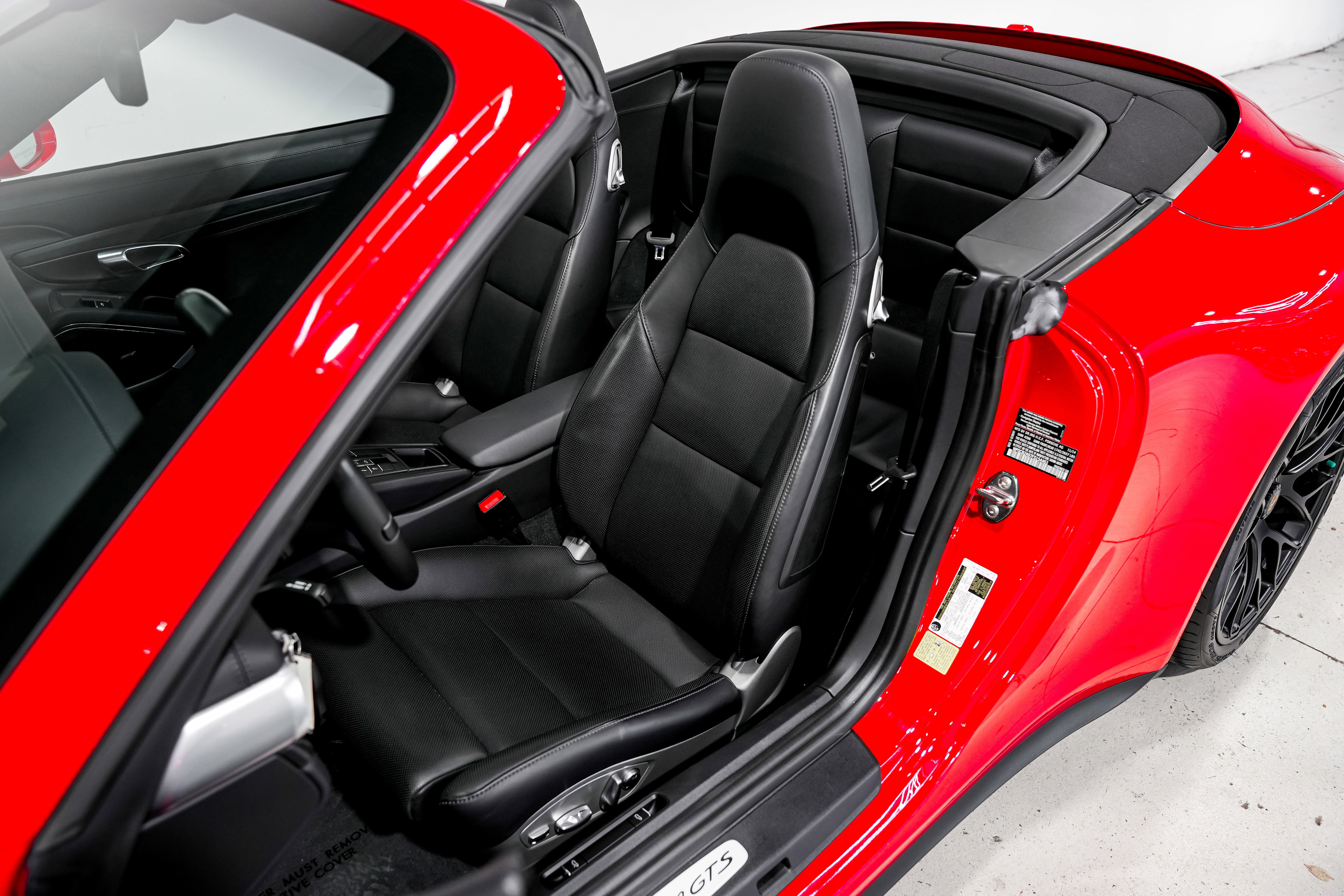 Used 2015 Porsche 911 Carrera 4 GTS w/ Bose Audio Package AWD/4WD image 20