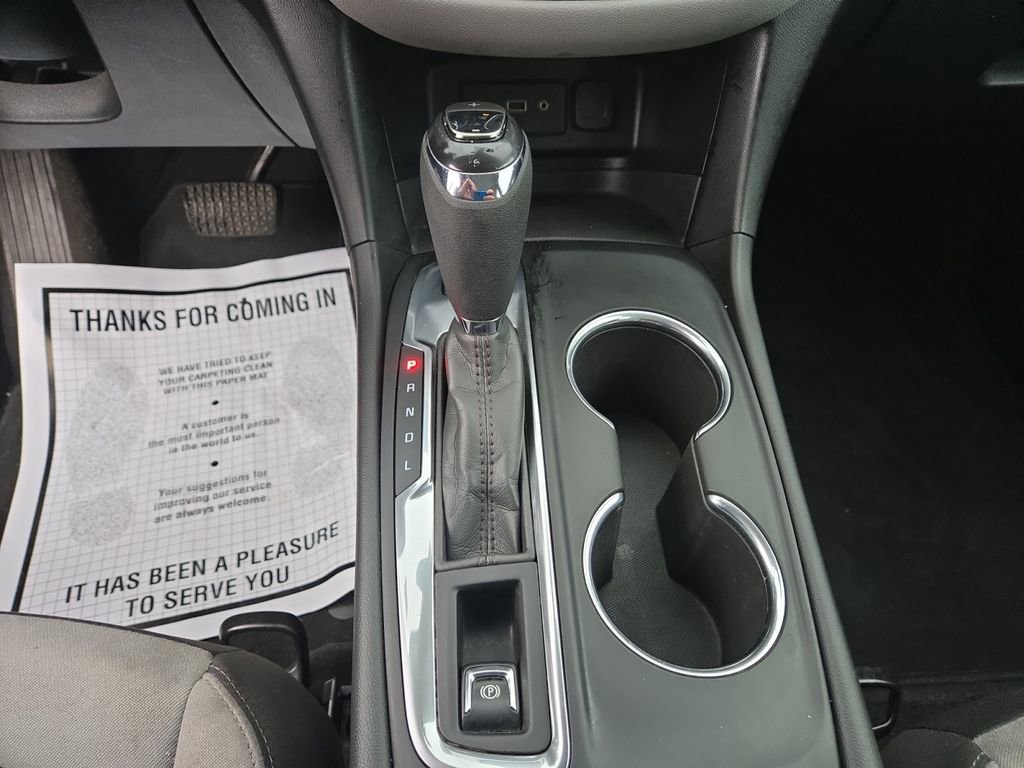 Used 2020 Chevrolet Equinox LS image 22