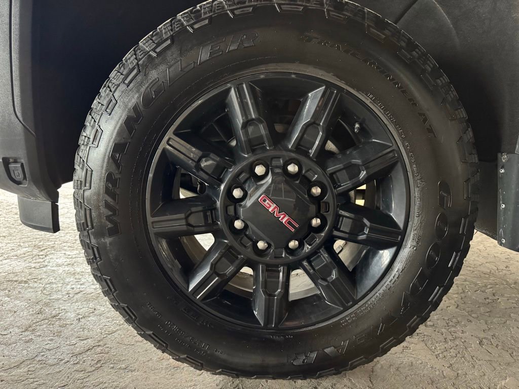Used 2024 GMC Sierra 2500 AT4 w/ AT4 Premium Plus Package image 27