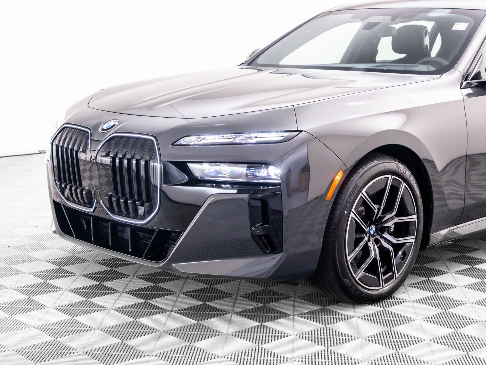 New 2026 BMW 760i xDrive w/ Executive Package AWD/4WD image 43