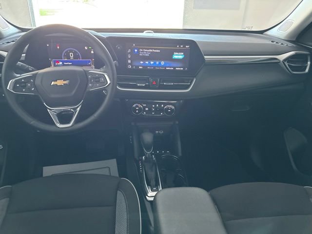 Used 2024 Chevrolet TrailBlazer LT w/ Convenience Package AWD/4WD image 13