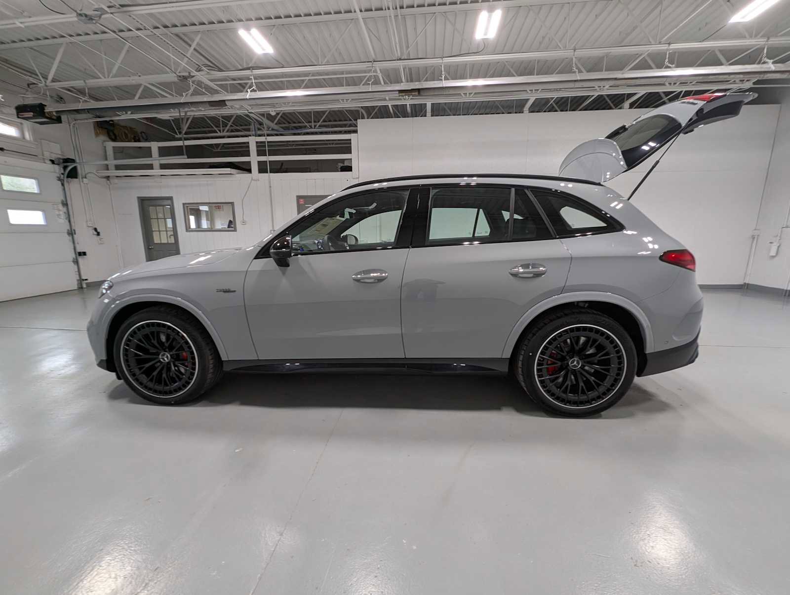 New 2026 Mercedes-Benz GLC 43 AMG 4MATIC image 11