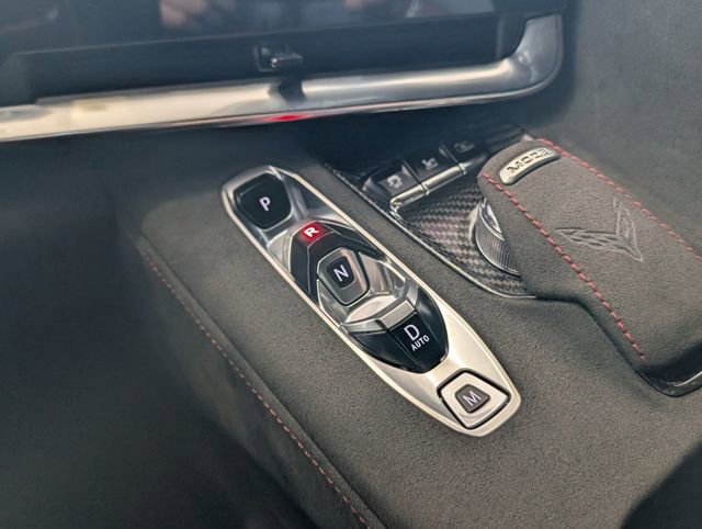 Used 2022 Chevrolet Corvette Stingray Premium Cpe w/ Z51 Performance Package image 28