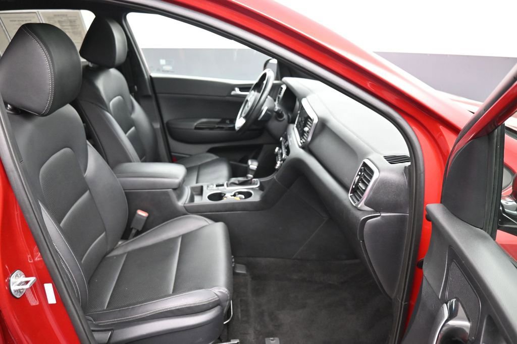 Certified 2022 Kia Sportage Nightfall Edition w/ Nighfall AWD Premium Package image 25