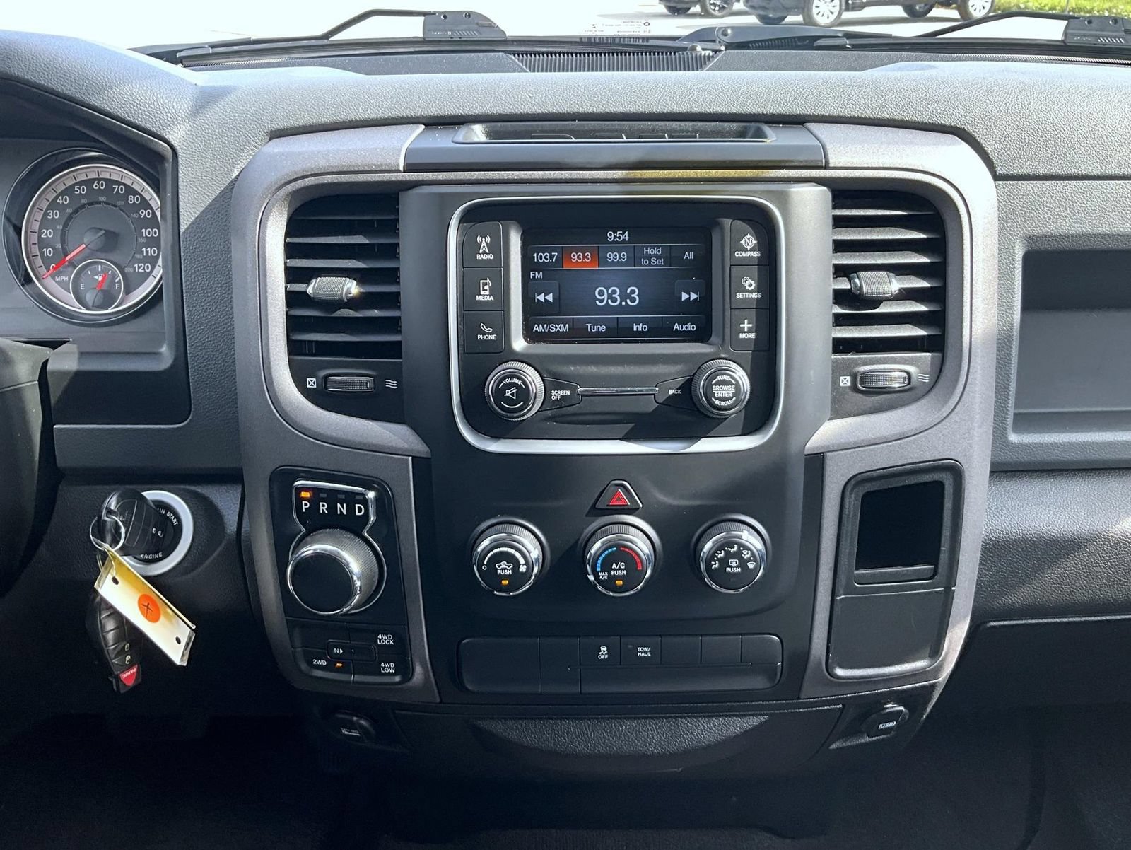 Used 2019 RAM 1500 Express AWD/4WD image 15