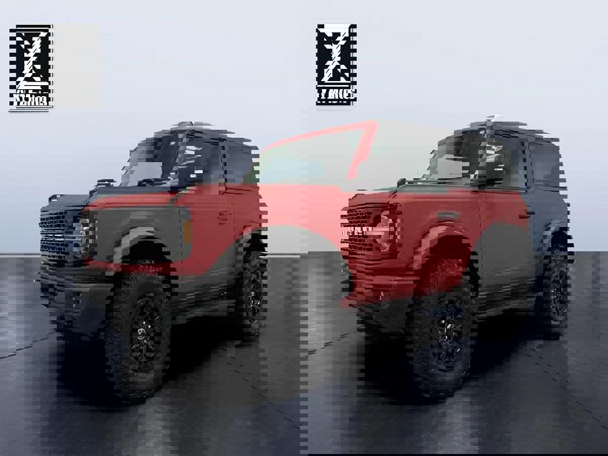 Used 2022 Ford Bronco Wildtrak image 2