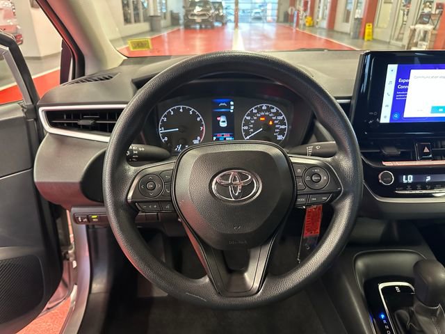Certified 2025 Toyota Corolla LE image 18