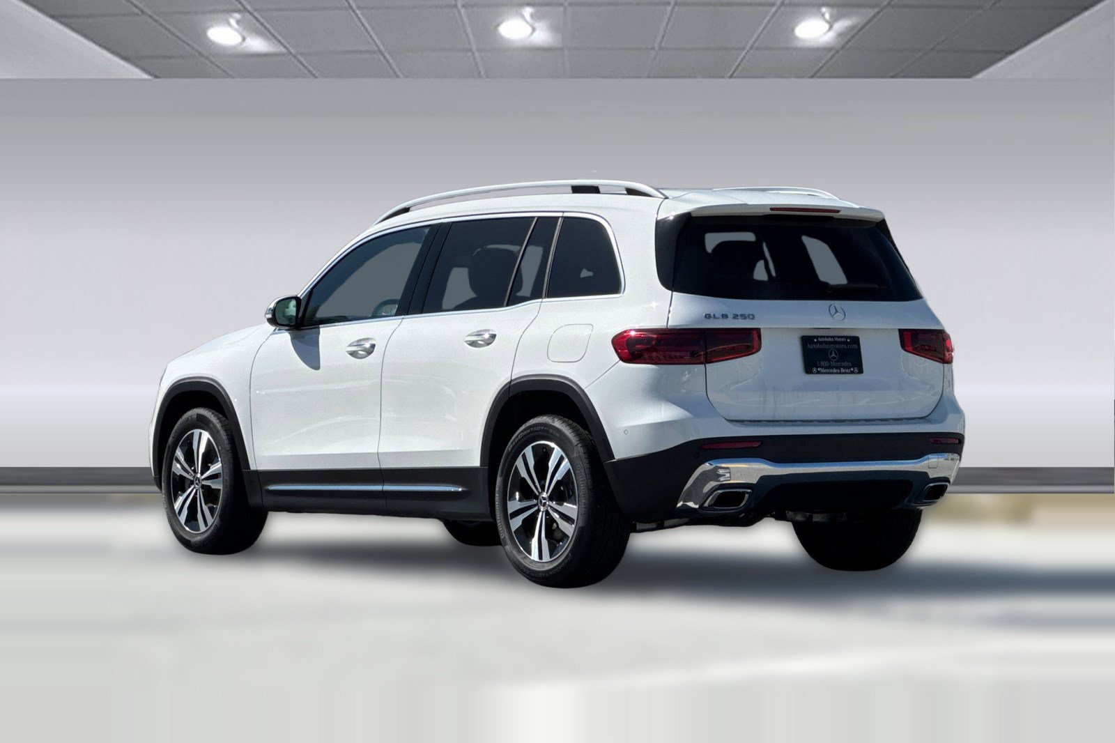 New 2026 Mercedes-Benz GLB 250 image 3