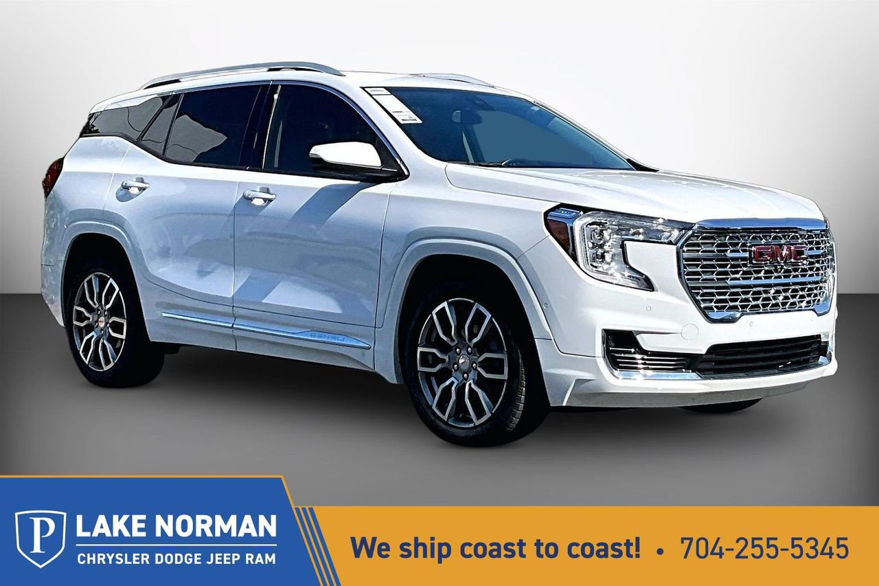 Used 2022 GMC Terrain Denali w/ Denali Premium Package