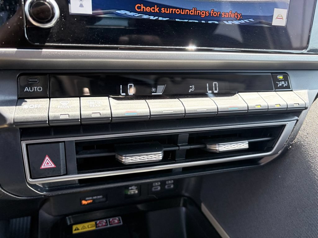 Used 2025 Toyota Camry LE FWD image 20