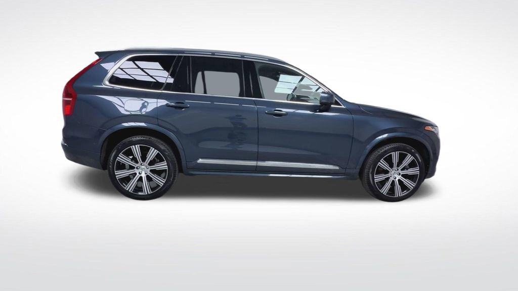Used 2024 Volvo XC90 T8 Plus w/ Protection Package image 9