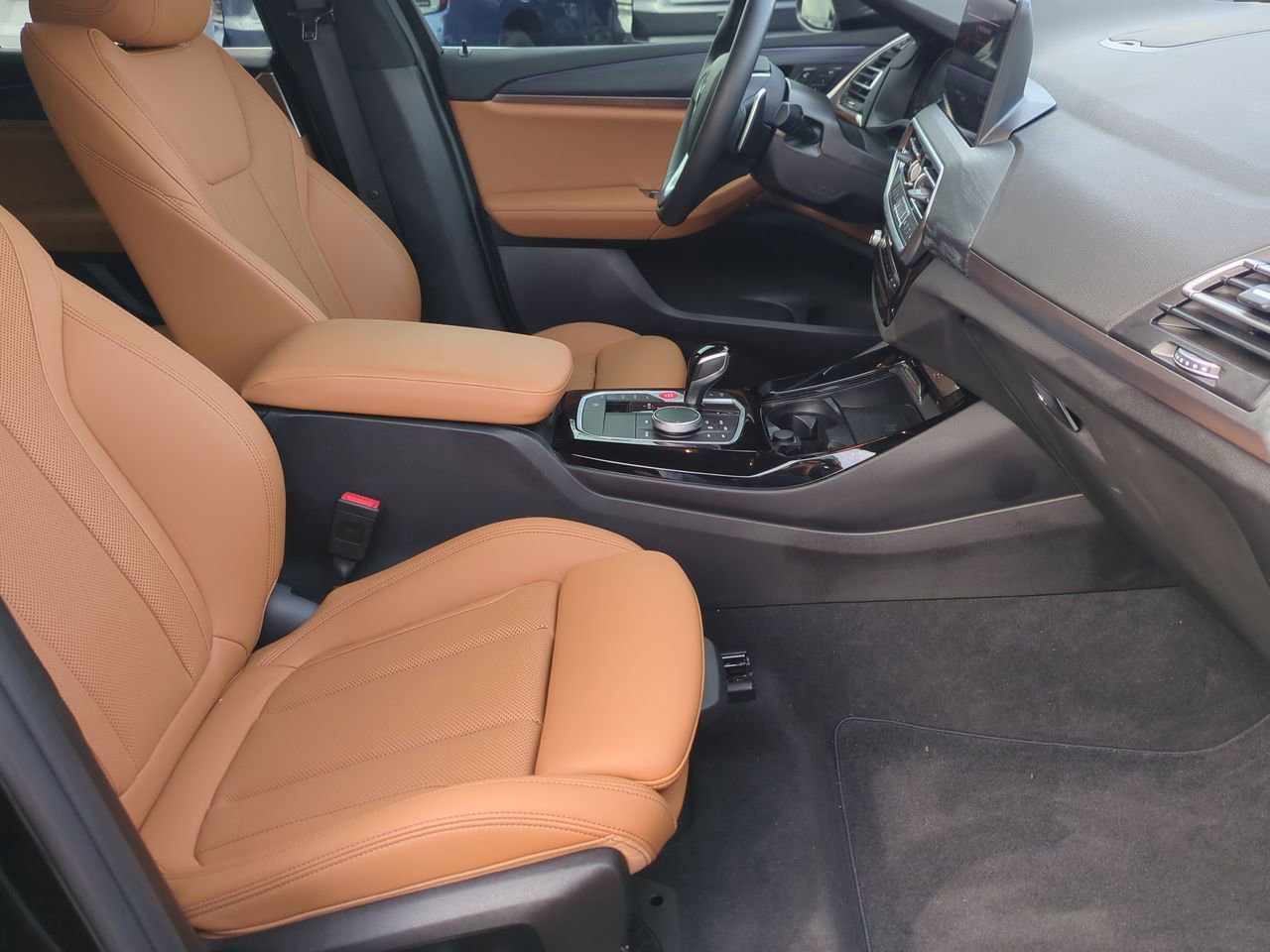 Used 2024 BMW X3 sDrive30i w/ Premium Package image 28