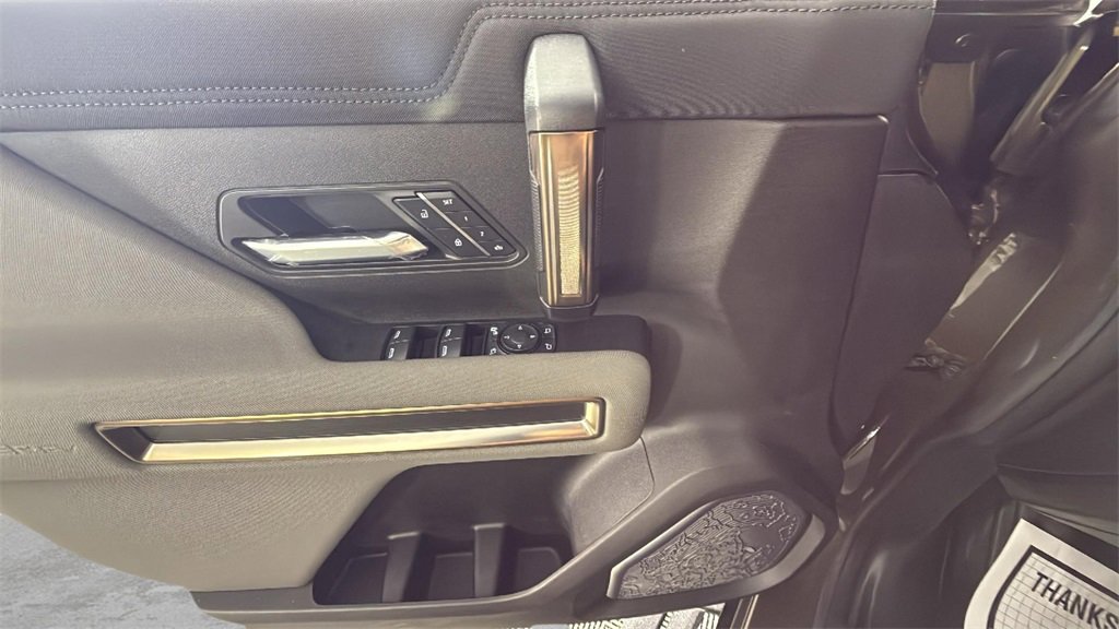 Certified 2025 GMC Hummer EV 2X w/ LPO, Cargo Utility Package image 26