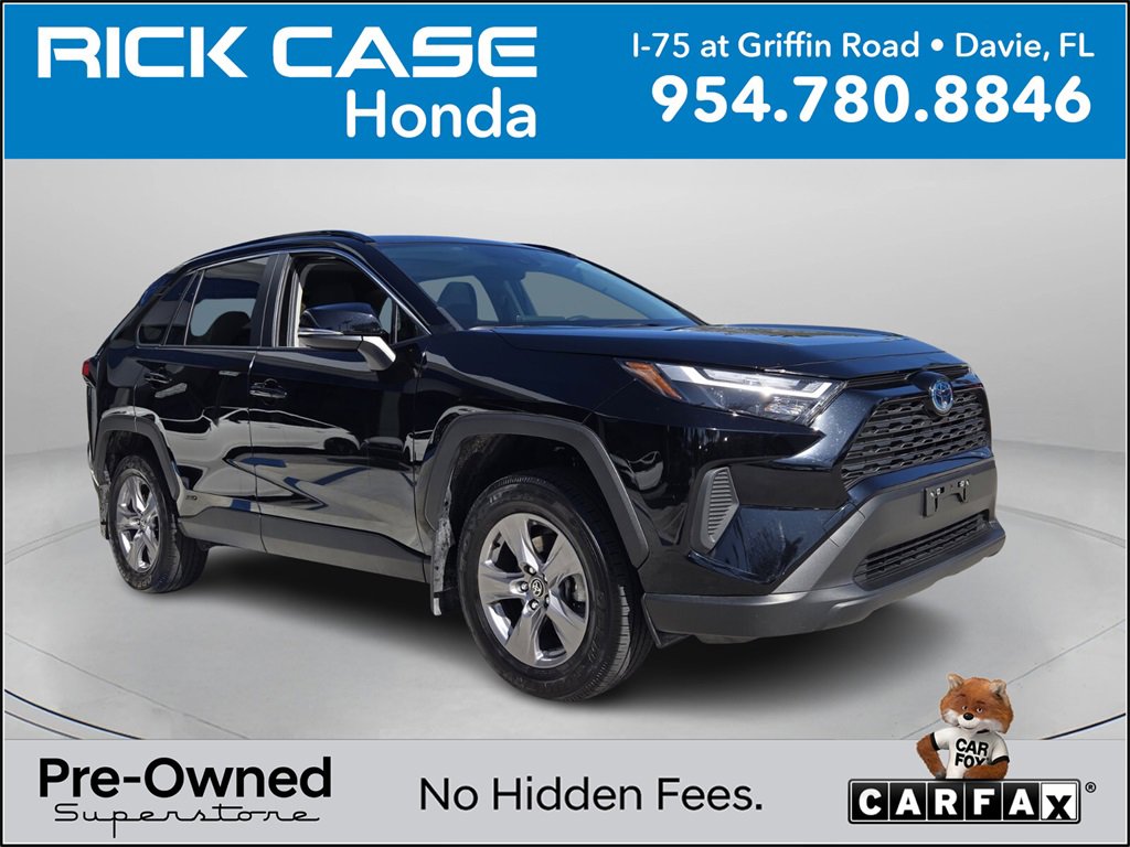 Used 2024 Toyota RAV4 XLE image 1